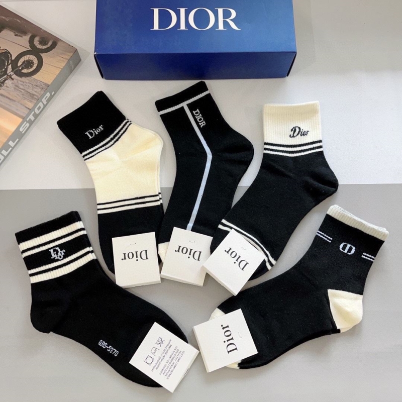 DIOR